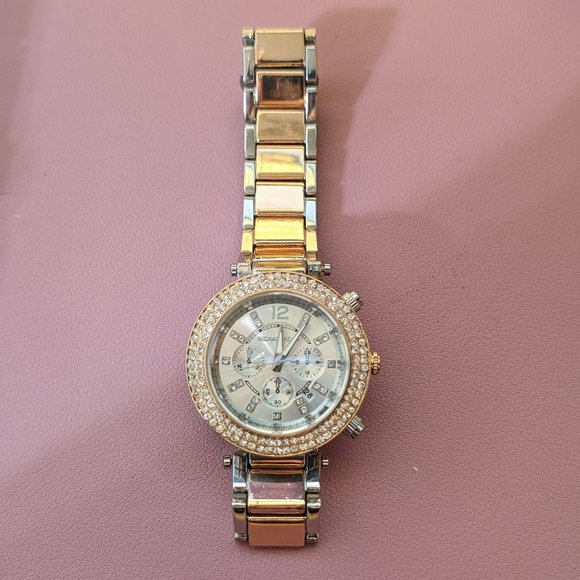 Ladies Michael Kors Watch - Picture 5 of 5